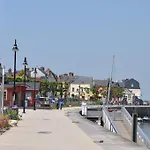 沃尔里克露营旅馆 4*