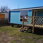沃尔里克露营旅馆 4* 索姆河畔的圣瓦列里
