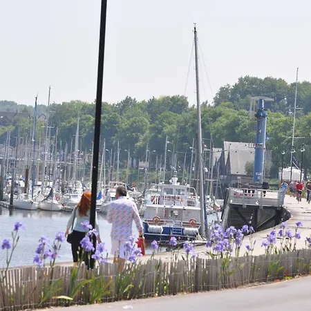 Κάμπινγκ Le Walric 4*