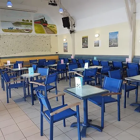 Le Walric אתר קמפינג 4*